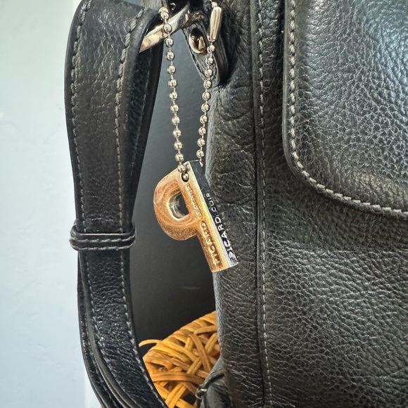 Picard Elegant Black Leather Crossbody Bag - Picture 3 of 16